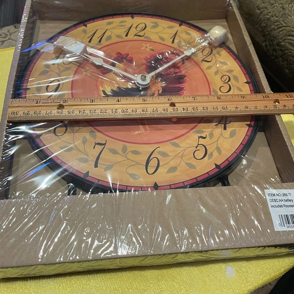 French Country Rooster Wall Clock Rich Gold/orange/ Black/metal stand NEW in Box